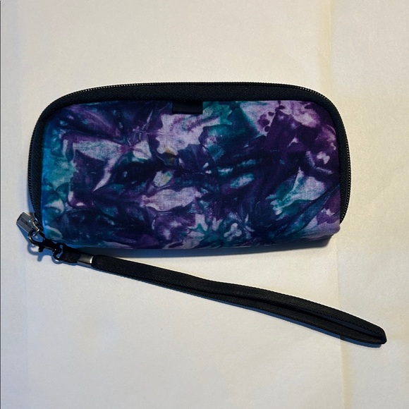 Ethnotek Accordion Travel Wallet with RFD Blocker - Picture 3 of 7